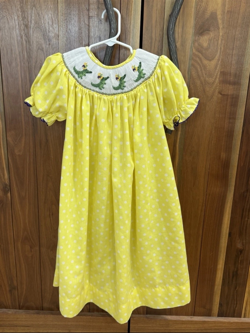 VTG Smocked Bebe Girl 5 Yellow Polka Dot Dress Alligator Embroidered Mardi Gras